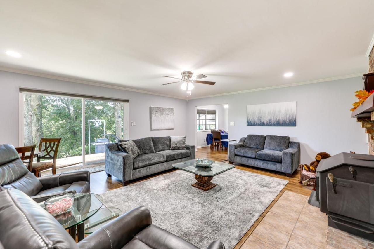 Expansive Fayetteville Retreat 11 Mi To U Of A! Bagian luar foto