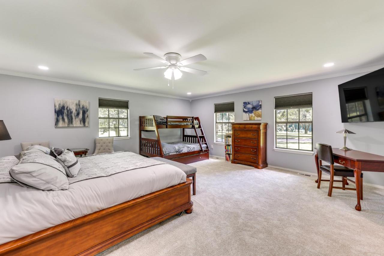 Expansive Fayetteville Retreat 11 Mi To U Of A! Bagian luar foto