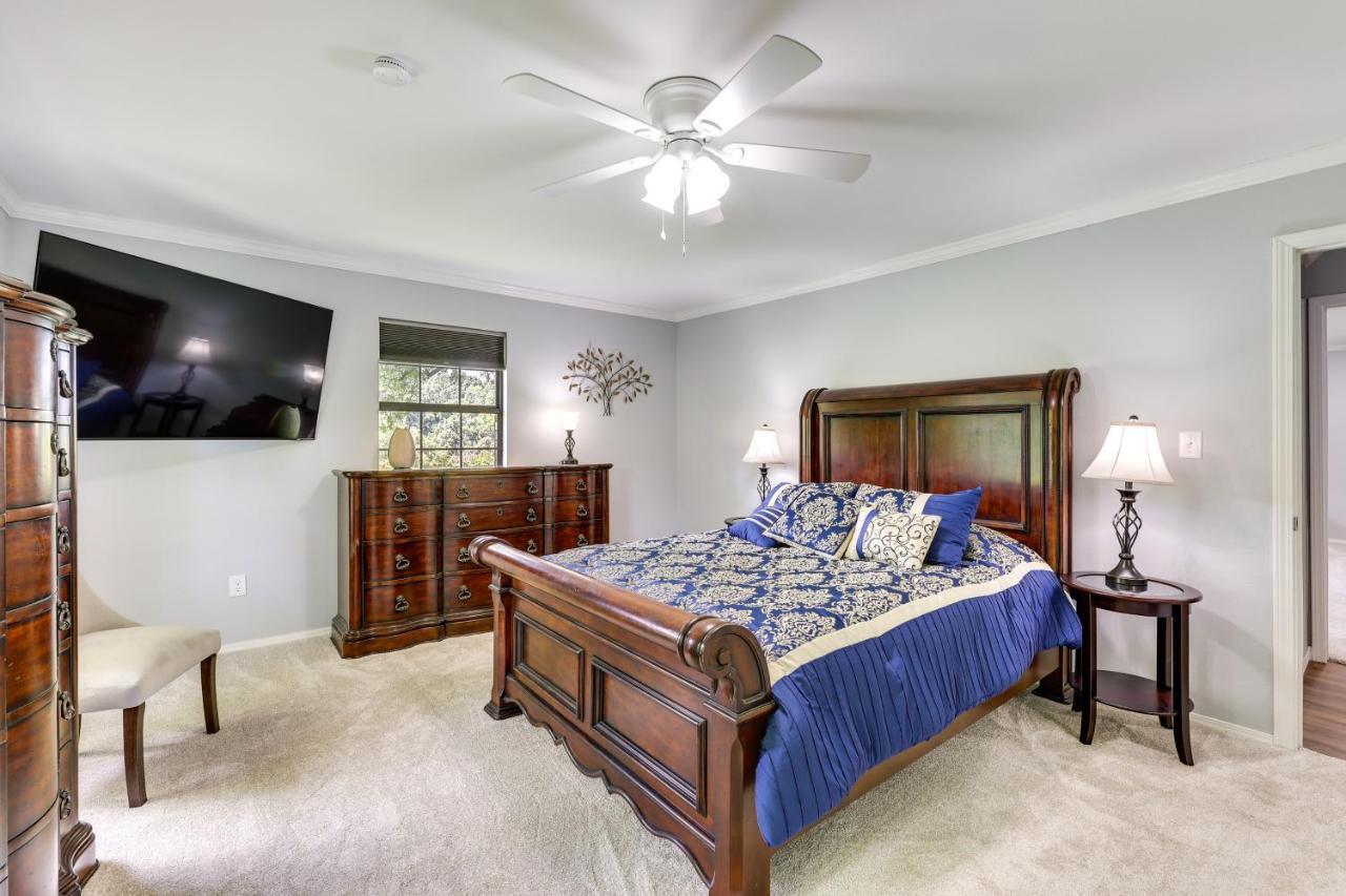 Expansive Fayetteville Retreat 11 Mi To U Of A! Bagian luar foto